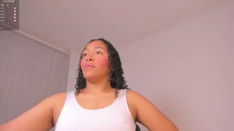 Snapshot of desty_y chatting on August 2026 09:30:01 AM desty_y online show from August 2026 09:30:01 AM