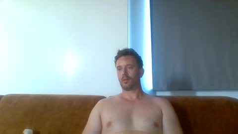 deutero1986 online show from July 2026 06:02:02 PM