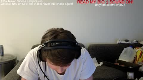 Snapshot of devantheplug chatting on December 2024 08:56:01 AM Devan online show from December 2024 08:56:01 AM