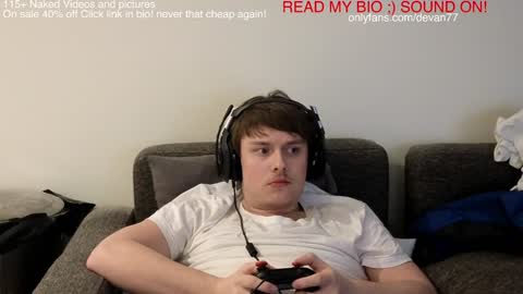 Snapshot of devantheplug chatting on December 2024 12:06:01 PM Devan online show from December 2024 12:06:01 PM