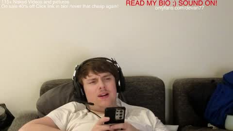 Snapshot of devantheplug chatting on December 2024 07:06:02 AM Devan online show from December 2024 07:06:02 AM