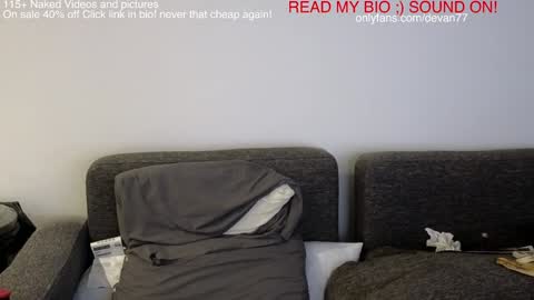 Snapshot of devantheplug chatting on December 2024 10:11:02 AM Devan online show from December 2024 10:11:02 AM