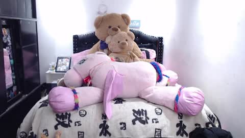 devi_black_13_ online show from April 2026 11:05:02 PM