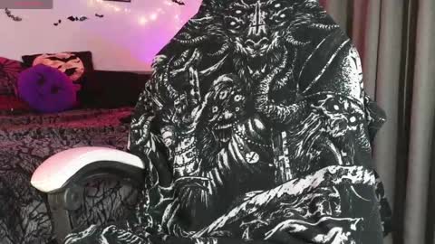 devil_s_bride online show from April 2026 04:12:01 PM