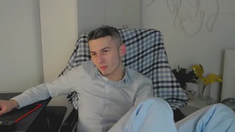 devin_ho online show from February 2025 01:52:02 AM