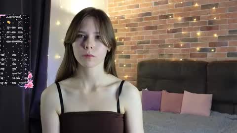 Kira online show from October 2025 05:25:01 PM