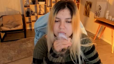 Dia online show from October 2025 12:16:01 AM