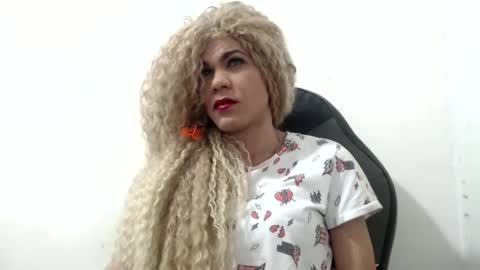 Snapshot of diabla_sexy22cm chatting on November 2025 08:47:01 AM diabla_sexy22cm online show from November 2025 08:47:01 AM