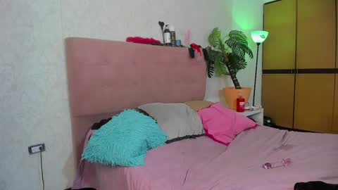 Snapshot of diabla_sexyboobs chatting on January 2025 11:55:01 PM D I A B L A online show from January 2025 11:55:01 PM