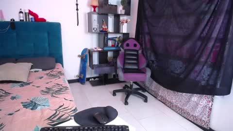 Snapshot of diabla_sexyboobs chatting on January 2025 03:41:01 PM D I A B L A online show from January 2025 03:41:01 PM