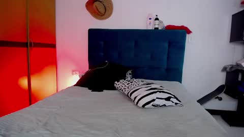 Snapshot of diabla_sexyboobs chatting on February 2025 07:58:01 PM D I A B L A online show from February 2025 07:58:01 PM