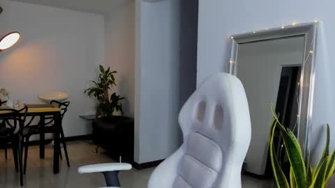 Diego online show from December 2024 02:54:01 AM