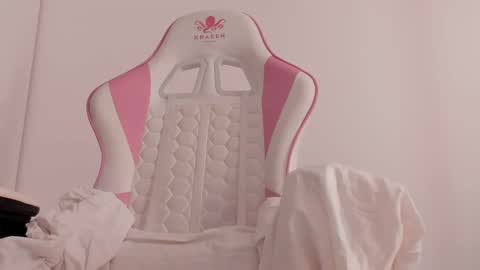 Thea online show from January 2025 10:01:01 AM