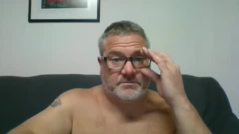 Snapshot of diamond_couple_82 chatting on October 2025 04:21:02 AM diamond_couple_82 online show from October 2025 04:21:02 AM