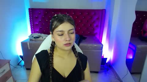 diamond_juliana_ online show from April 2026 03:23:02 AM