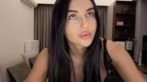 Iris online show from October 2025 08:46:02 PM