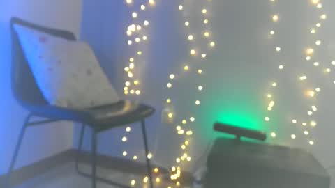 Snapshot of diamondshadows chatting on February 2025 05:59:02 AM Diamonds online show from February 2025 05:59:02 AM