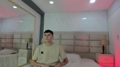 Snapshot of diamondss_1 chatting on May 2026 10:07:01 PM diamondss_1 online show from May 2026 10:07:01 PM