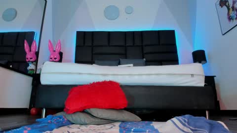 Diana Tamayo online show from February 2025 09:04:02 AM