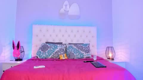 Diana Tamayo online show from February 2026 05:06:02 AM