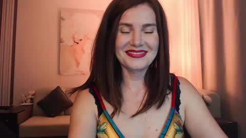 Diana DeLua online show from September 2025 05:04:02 PM