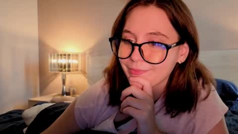 Diana online show from October 2025 10:05:02 AM