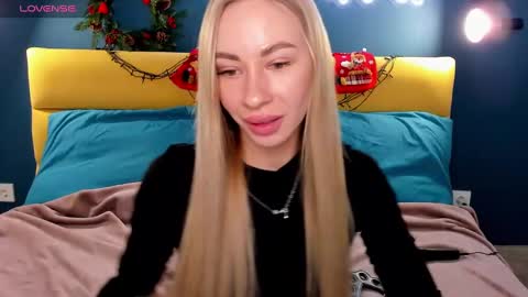 Snapshot of diana_garrett chatting on December 2024 08:57:02 AM Diana  online show from December 2024 08:57:02 AM
