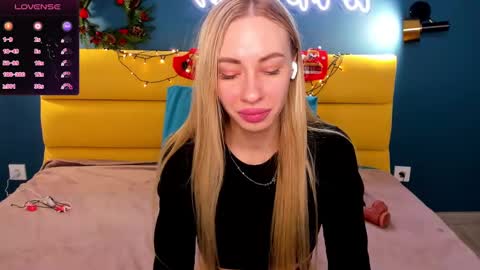 Snapshot of diana_garrett chatting on December 2024 12:06:02 PM Diana  online show from December 2024 12:06:02 PM