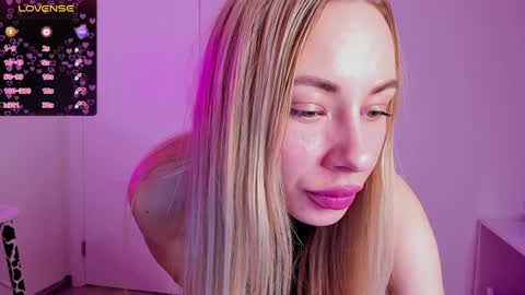 Snapshot of diana_garrett chatting on December 2024 09:31:01 AM Diana  online show from December 2024 09:31:01 AM