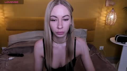 Snapshot of diana_garrett chatting on February 2025 08:44:01 AM Diana  online show from February 2025 08:44:01 AM