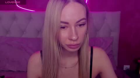 Snapshot of diana_garrett chatting on February 2025 08:48:01 AM Diana  online show from February 2025 08:48:01 AM
