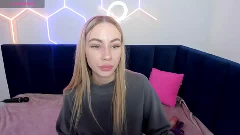 Snapshot of diana_garrett chatting on February 2025 08:48:02 AM Diana  online show from February 2025 08:48:02 AM