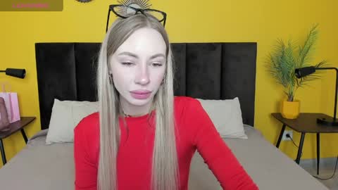 Diana  online show from April 2026 01:43:01 AM