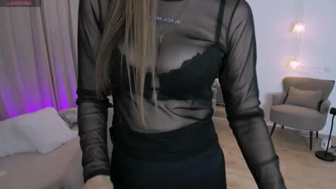 Diana online show from April 2026 01:31:01 PM