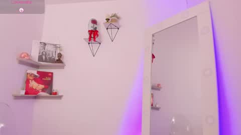 Diana White  Dahiana online show from February 2025 02:44:02 AM