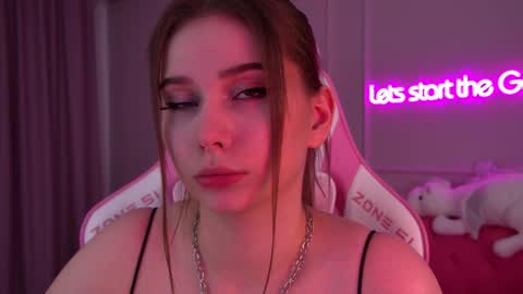 Diana online show from February 2025 05:07:02 AM