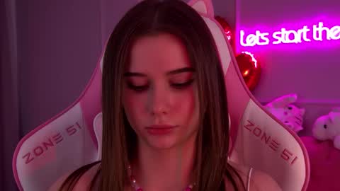 Diana online show from February 2025 01:02:01 AM