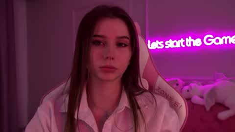 Diana online show from February 2025 06:37:01 PM