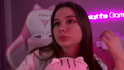 Diana online show from February 2025 03:56:01 AM