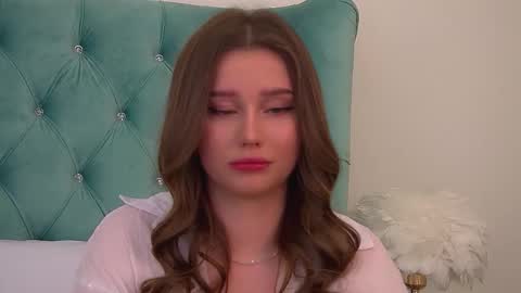 Diana online show from September 2025 06:52:02 PM