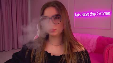 Diana online show from September 2025 06:30:01 PM