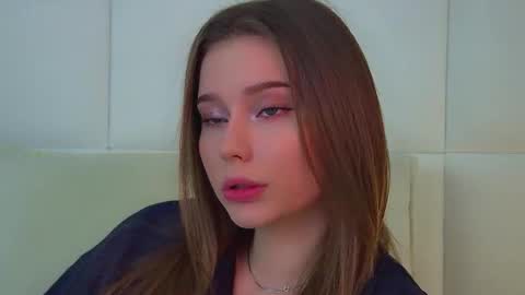 Diana online show from October 2025 06:38:02 PM