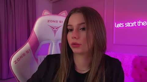 Diana online show from March 2026 06:34:02 PM