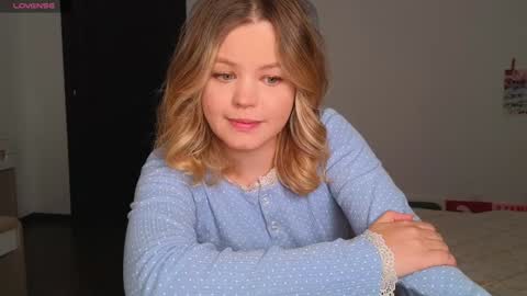 Olga online show from September 2025 01:26:02 PM