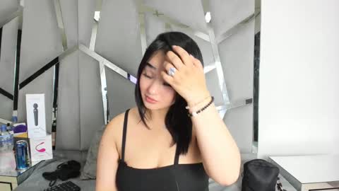 dianarous online show from November 2025 03:05:01 AM