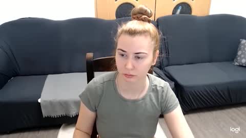 Snapshot of dianasmiey7 chatting on January 2025 09:27:01 AM dianasmiey7 online show from January 2025 09:27:01 AM