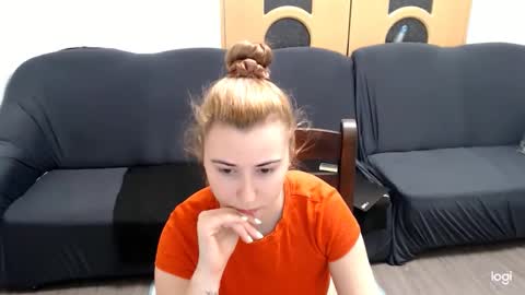 Snapshot of dianasmiey7 chatting on January 2025 09:13:01 AM dianasmiey7 online show from January 2025 09:13:01 AM