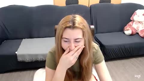 Snapshot of dianasmiey7 chatting on January 2025 09:35:01 AM dianasmiey7 online show from January 2025 09:35:01 AM