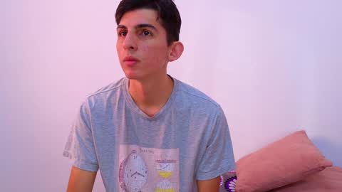 Ana  Leo online show from January 2025 12:37:02 PM