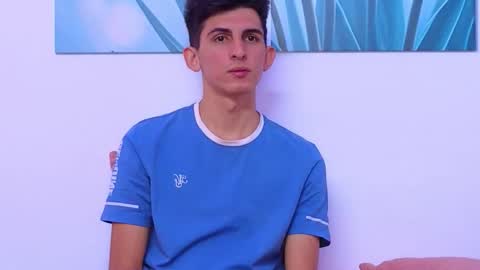 Ana  Leo online show from September 2025 12:05:01 PM